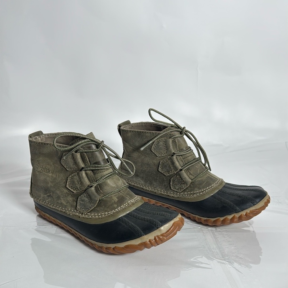 Sorel Out N About Boots Olive Green Size 7 Duck Rain Boots